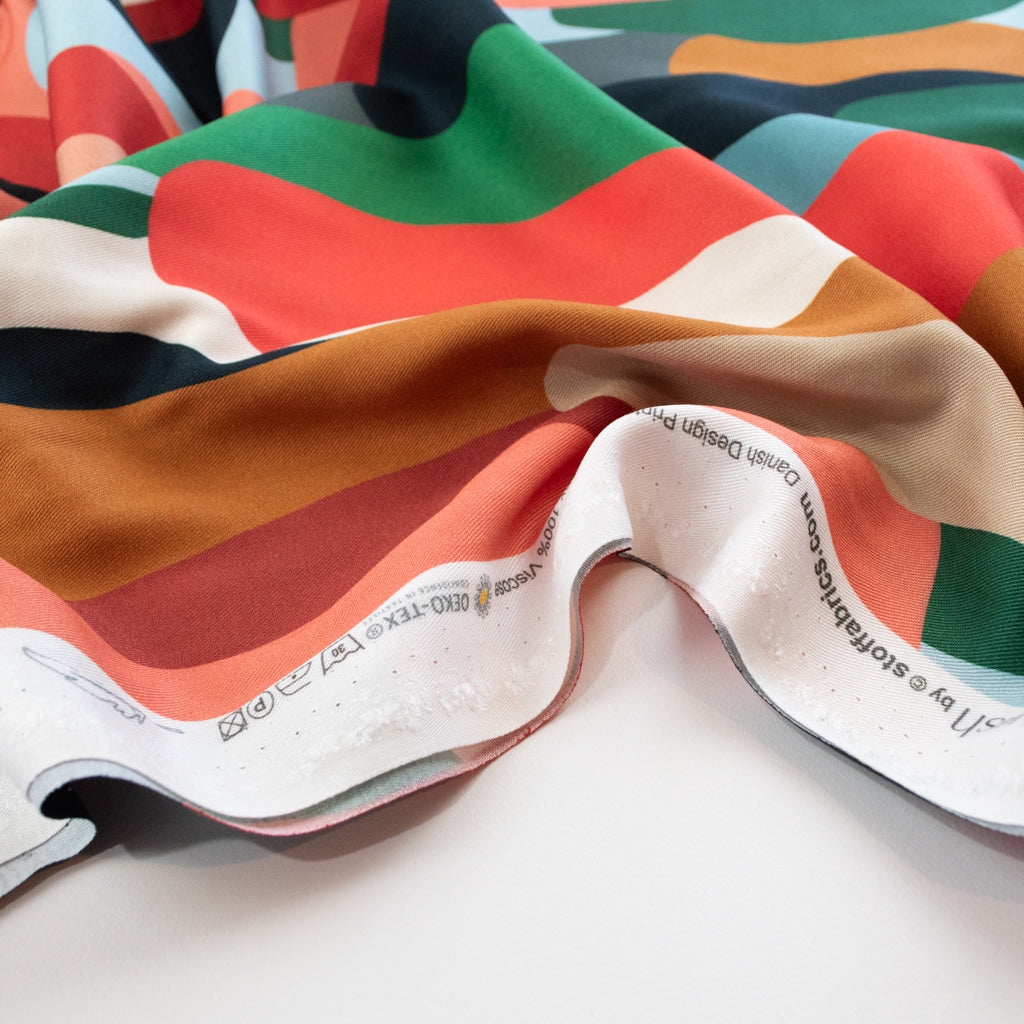 Light & Lush - Viscose Twill - Abstract