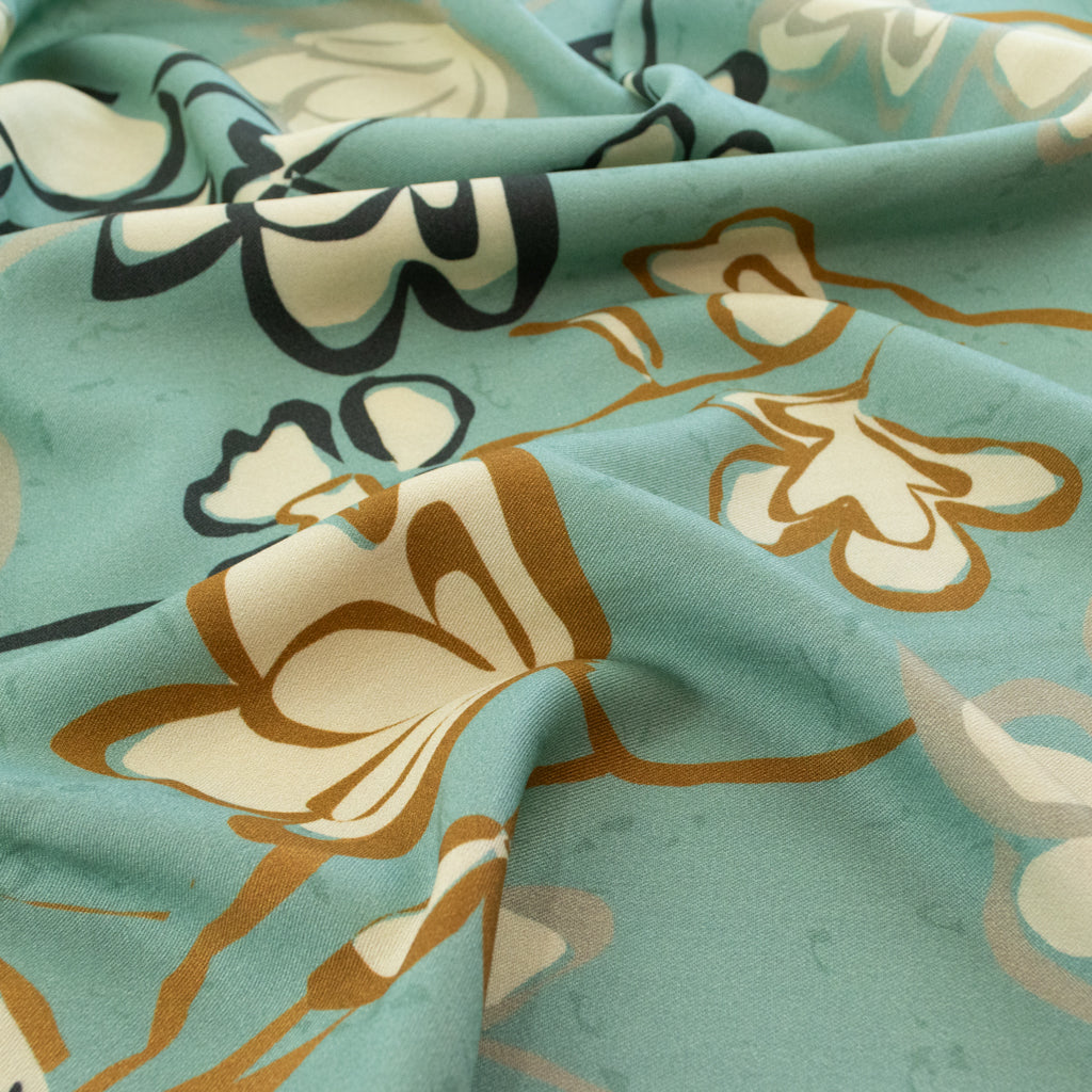Light & Lush - Viscose Twill - Botanic Etchings