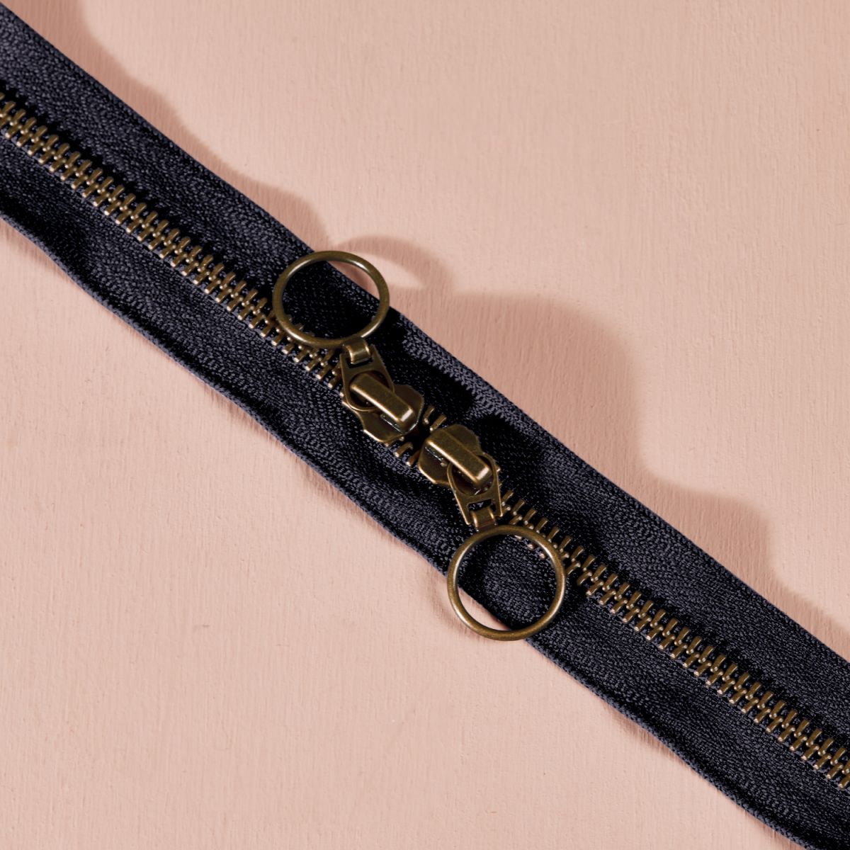 Atelier Brunette - Brass Double Slider - Night/Deep Charcoal