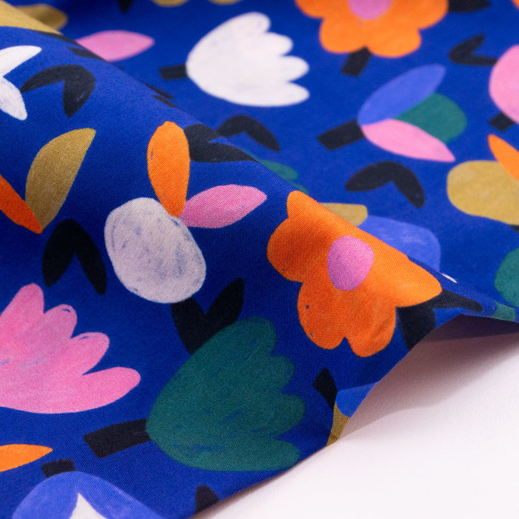 Jennifer Bouron - Cotton Lawn - Chalk Flower