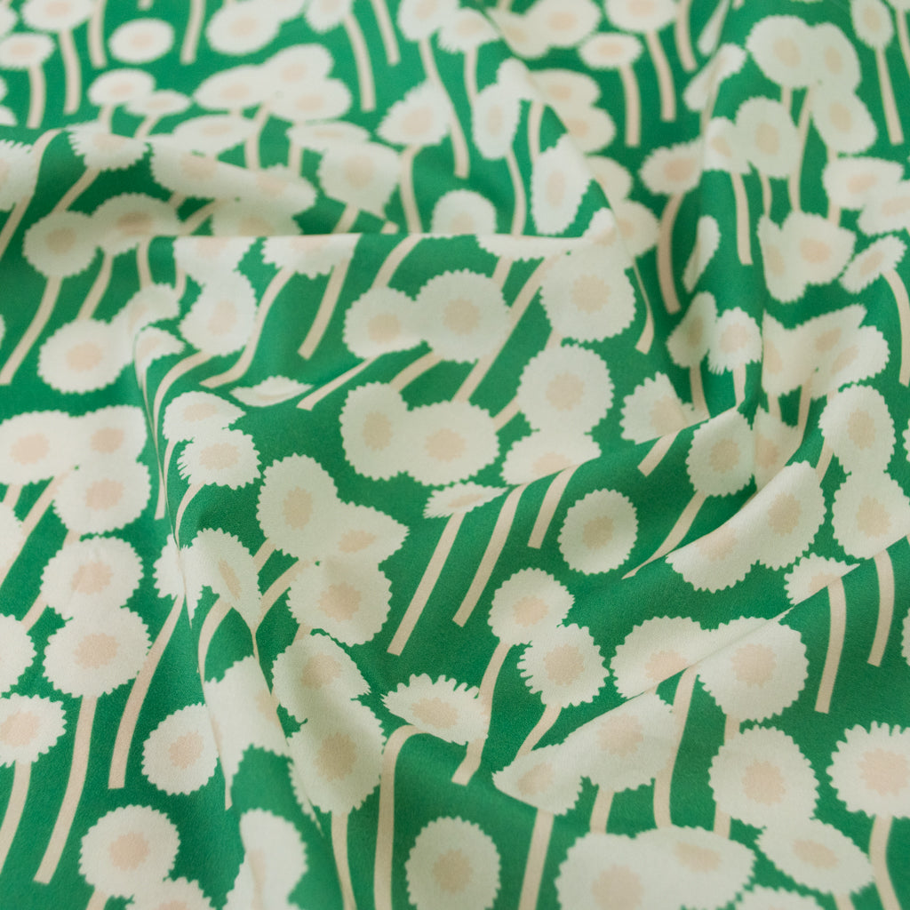 Jessica Nielsen - Cotton Lawn - Green Dandelions