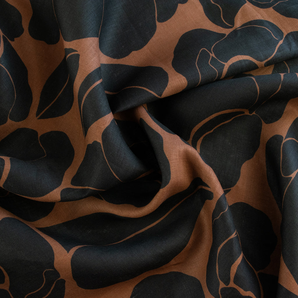 Johanna Ralph | Bold Botanica Mocha | Linen