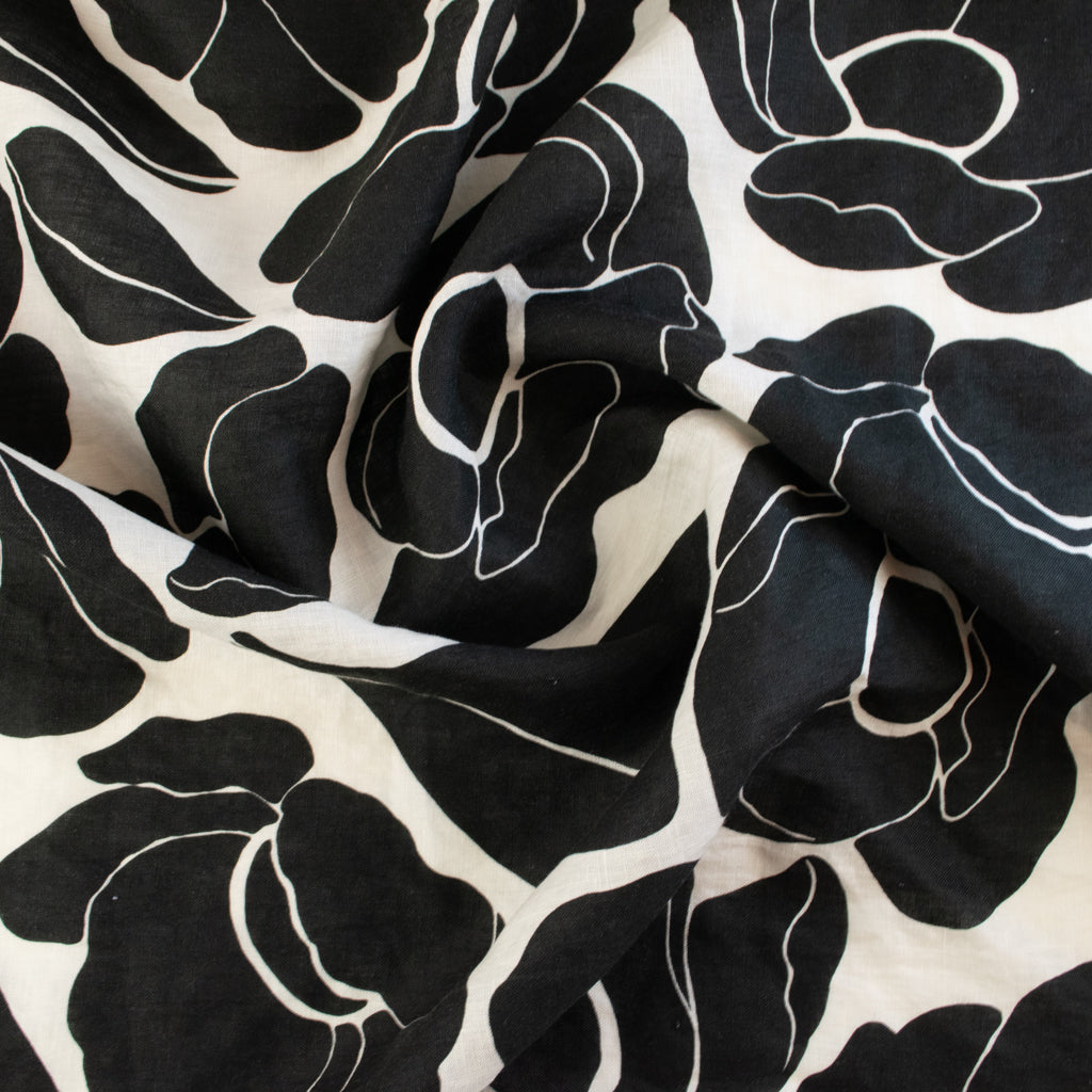 Johanna Ralph | Bold Botanica Black | Linen