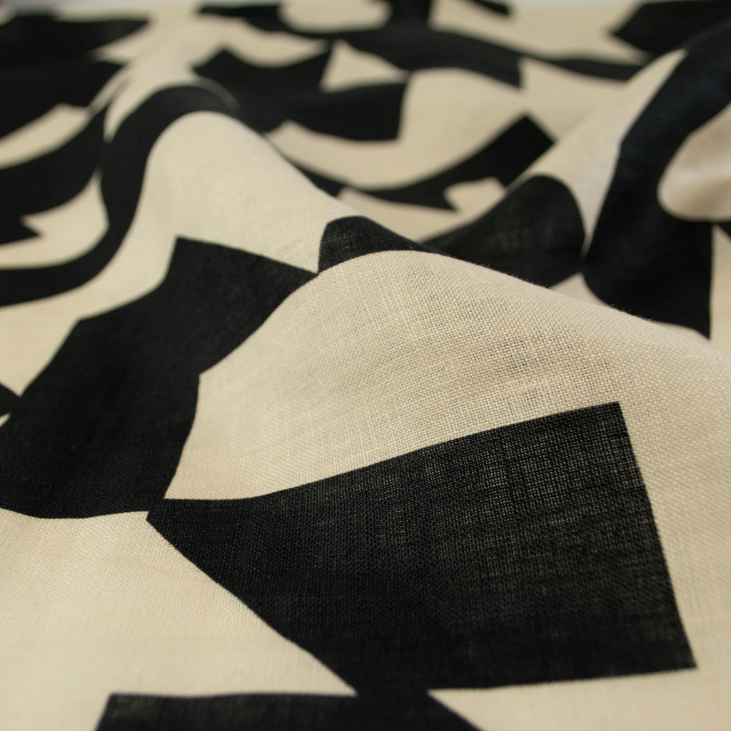 Johanna Ralph | Shadowplay | Linen