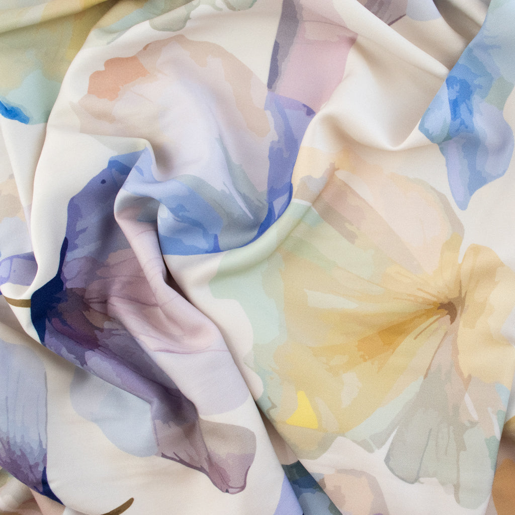 Light & Lush - Viscose Twill - Magnolia Dream