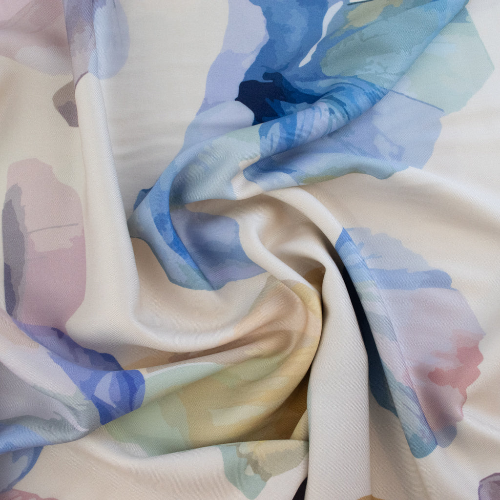 Light & Lush - Viscose Twill - Magnolia Dream