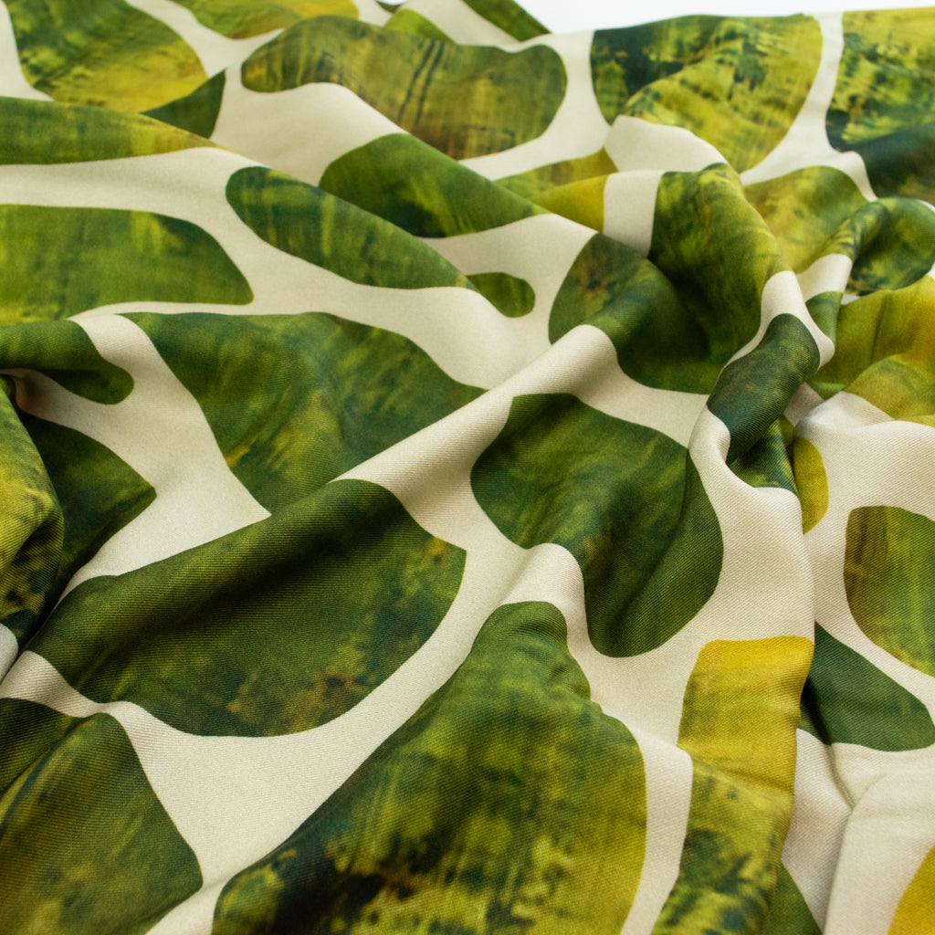 Light & Lush - Viscose Twill - Meadow Stones