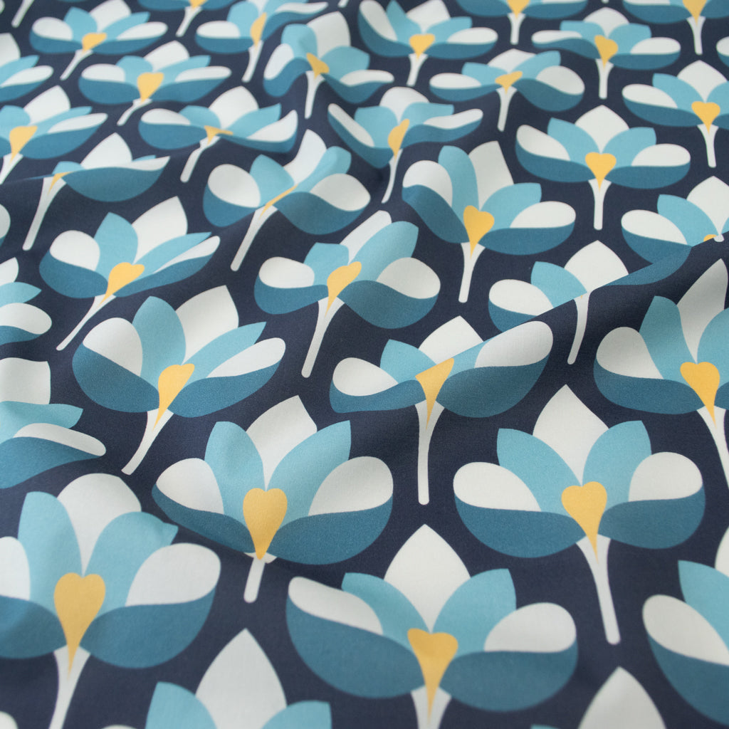 RouCouCou - Cotton Lawn - Retro Lillies