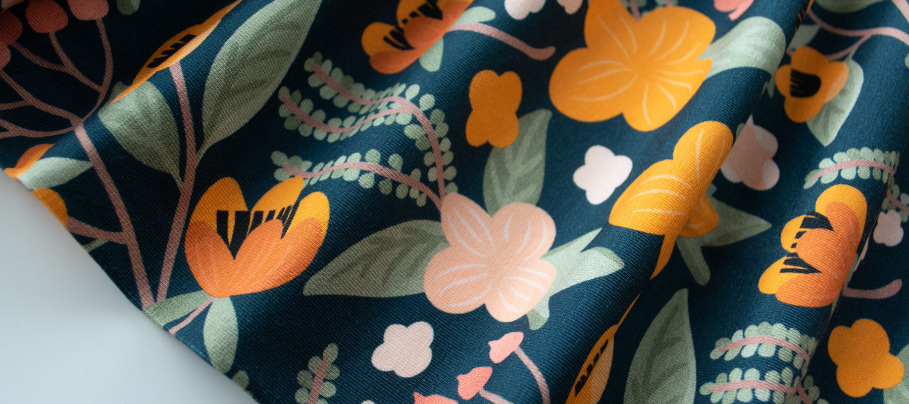 Five wrap dress patterns for you to sew at home with your new jersey