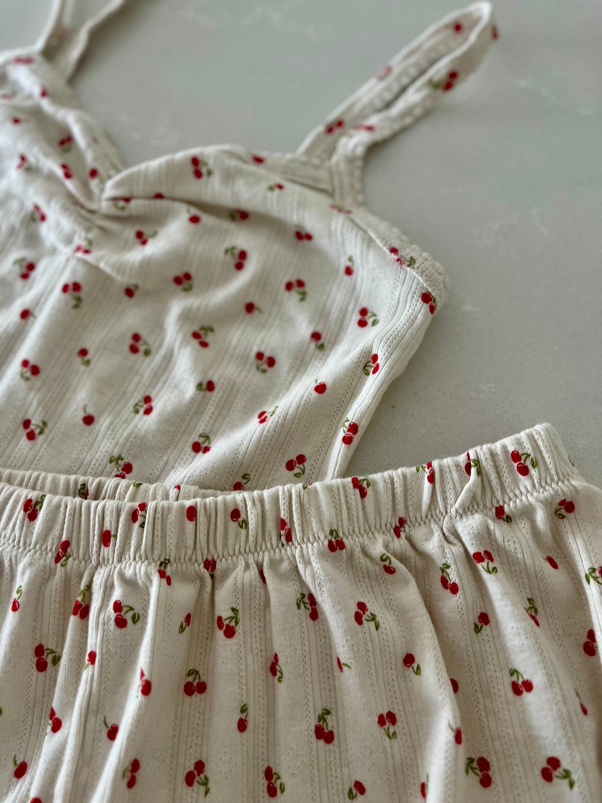 PDF Pattern - Honeygirl Lounge | Paradise Patterns