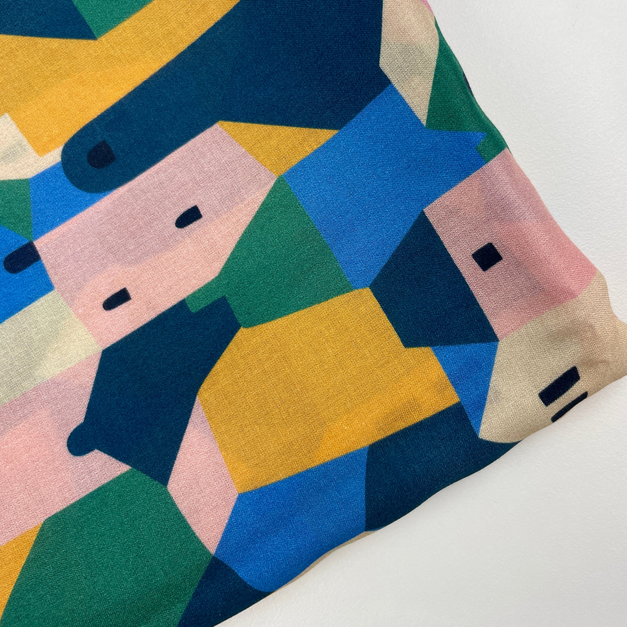 Myriam Van Neste - Rayon Lawn - Colourful City - Green - 85cm piece