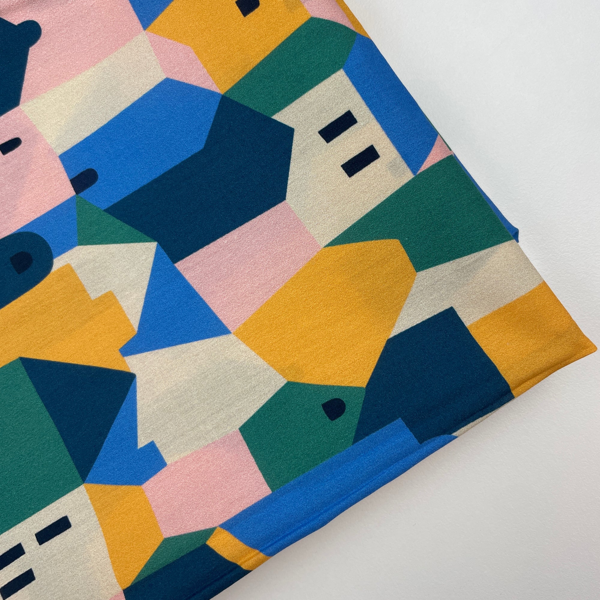 Myriam Van Neste - Cotton Lawn - Colourful City - Green - 85cm piece