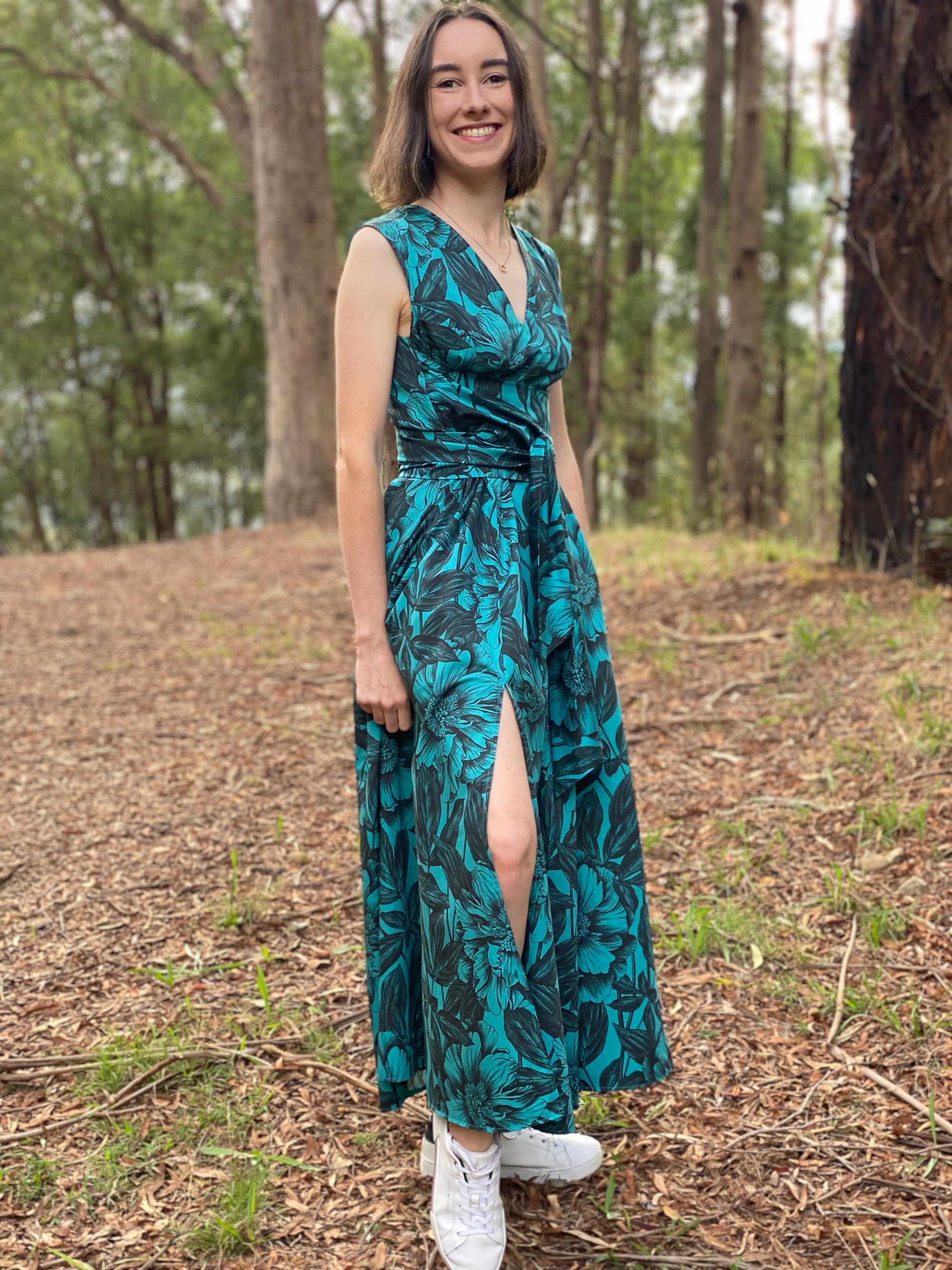 Johanna Ralph | Peonies Teal | Cotton Sateen