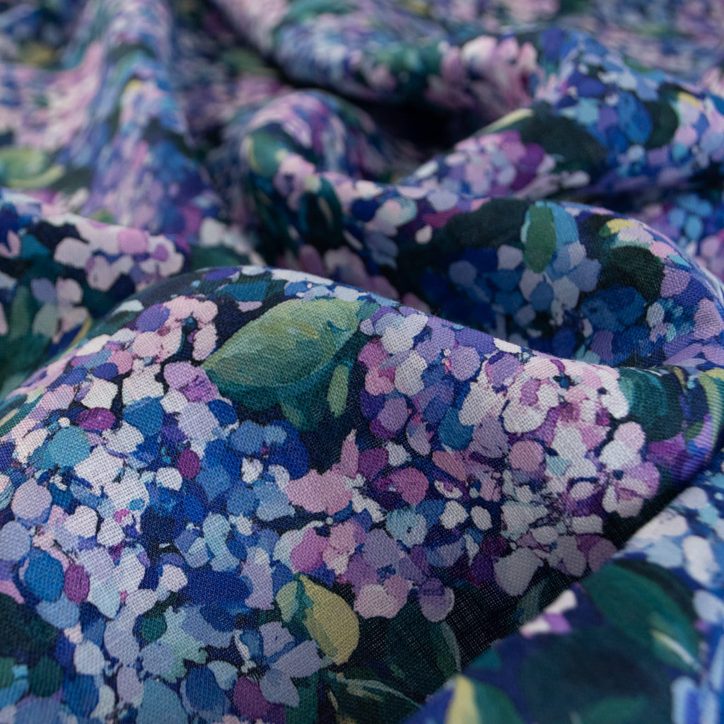 Johanna Ralph | Hydrangea Haze | Linen – MaaiDesign Fabrics