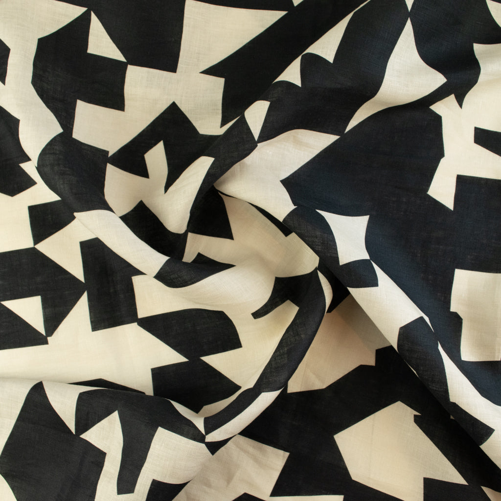 Johanna Ralph | Shadowplay | Linen