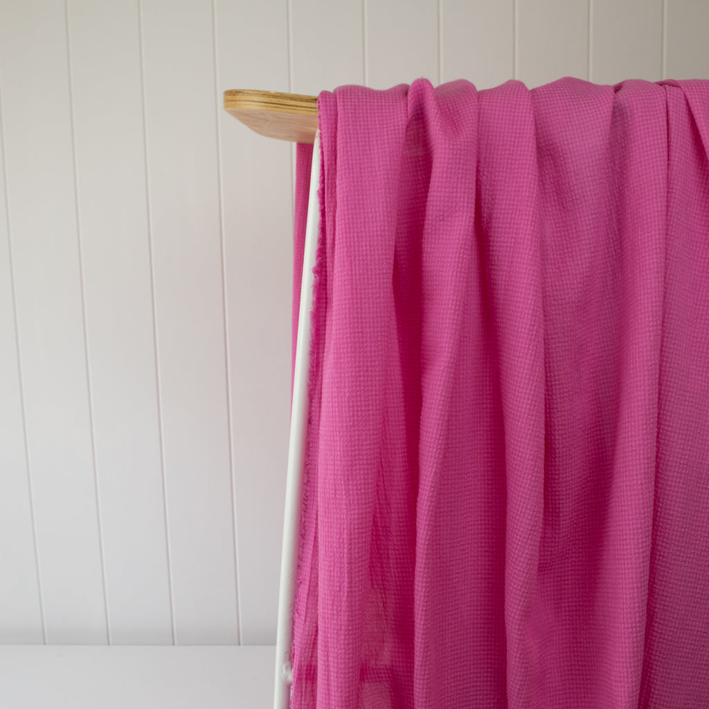 Mini Check - Fine Seersucker - Cotton Viscose - Pink Peonies