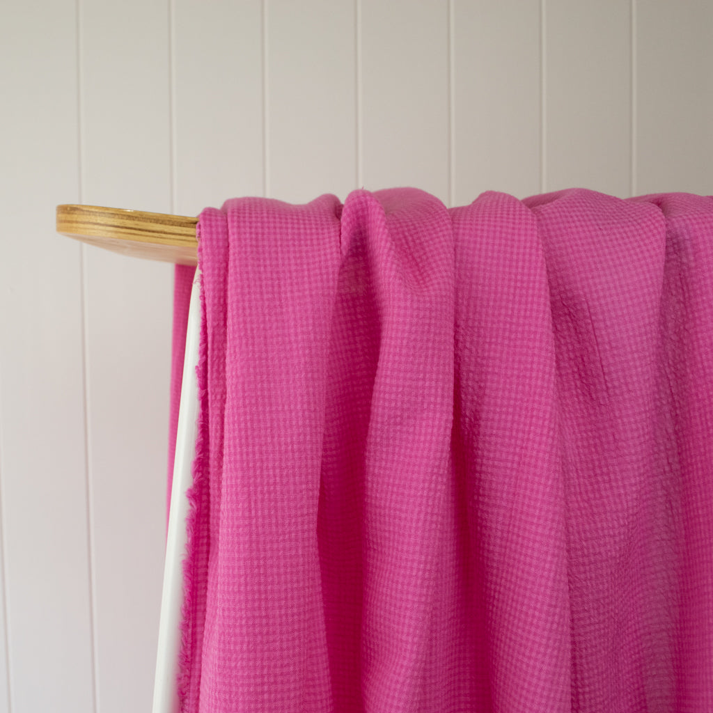Mini Check - Fine Seersucker - Cotton Viscose - Pink Peonies