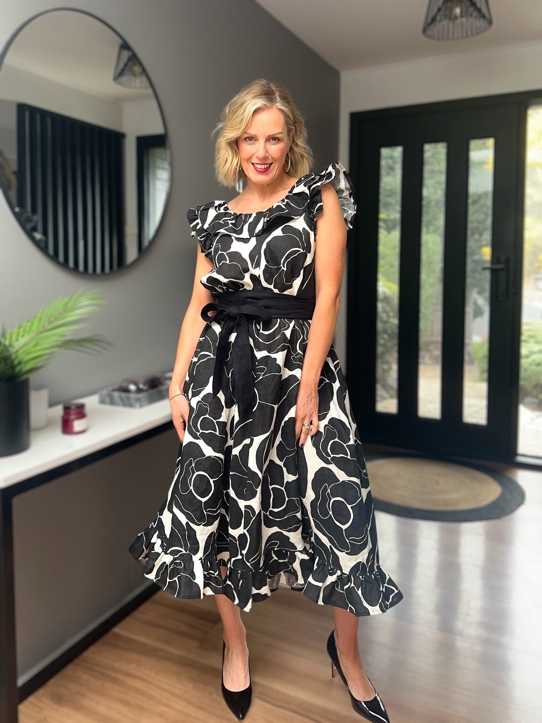 Johanna Ralph | Bold Botanica Black | Linen