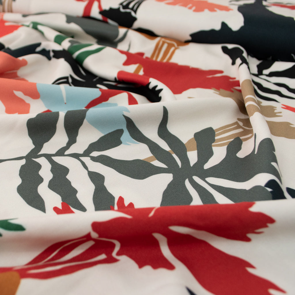 Light &amp; Lush - Viscose Twill - Seasons