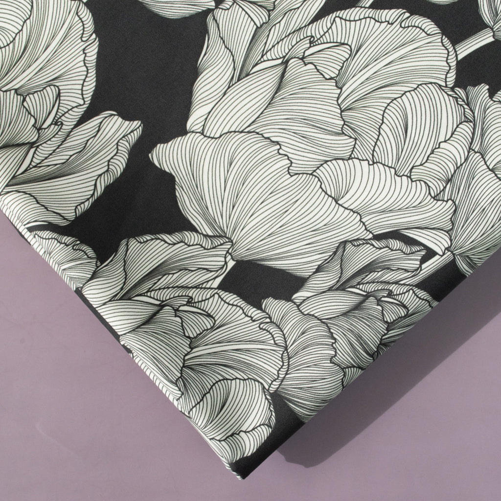 Johanna Ralph | Tulips Anthracite | Cotton Sateen