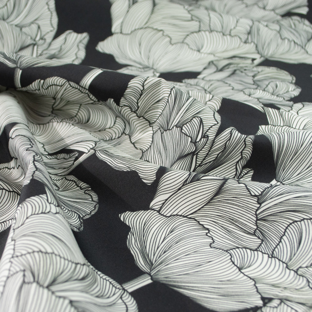 Johanna Ralph | Tulips Anthracite | Cotton Sateen