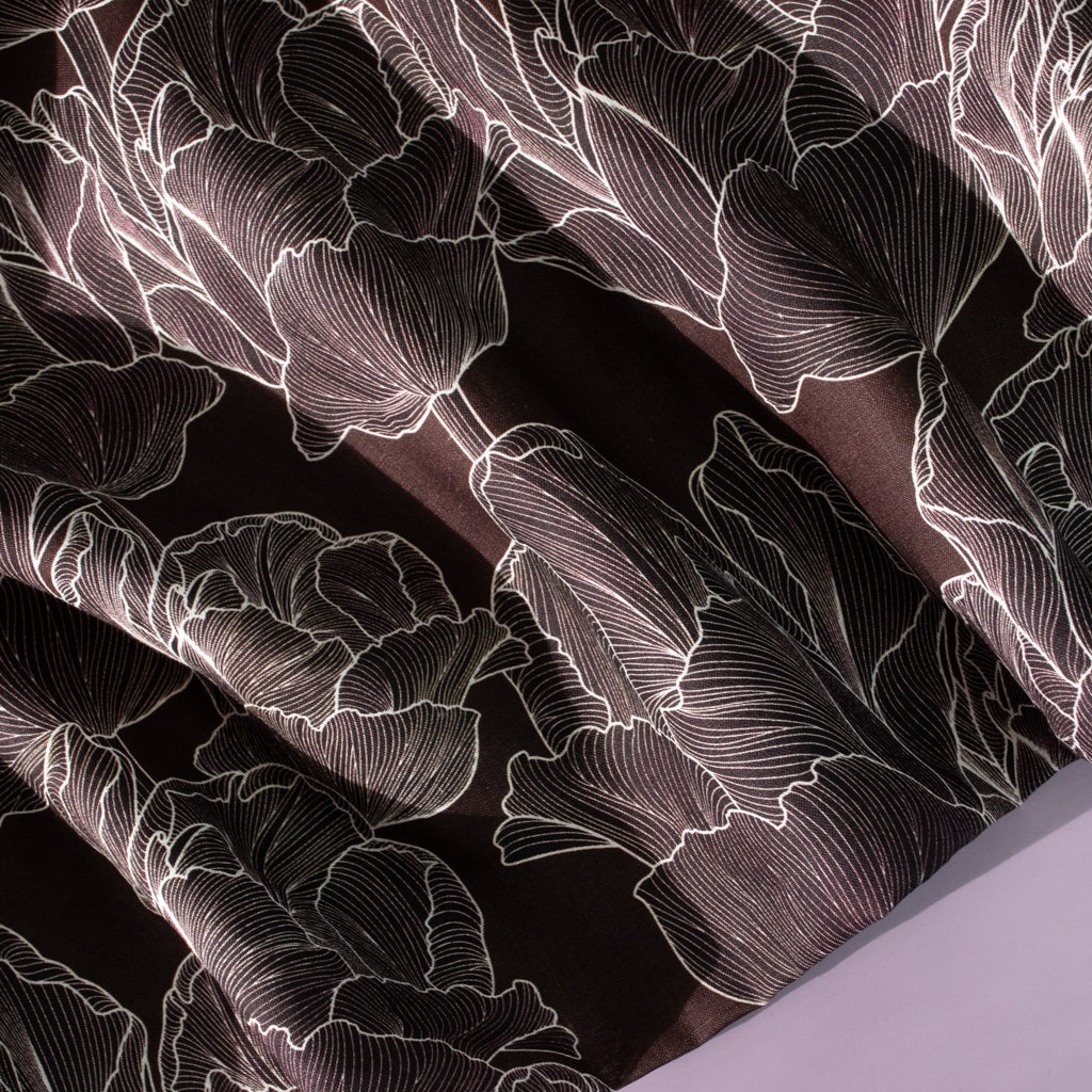 Johanna Ralph | Tulips Chocolate Brown | Linen