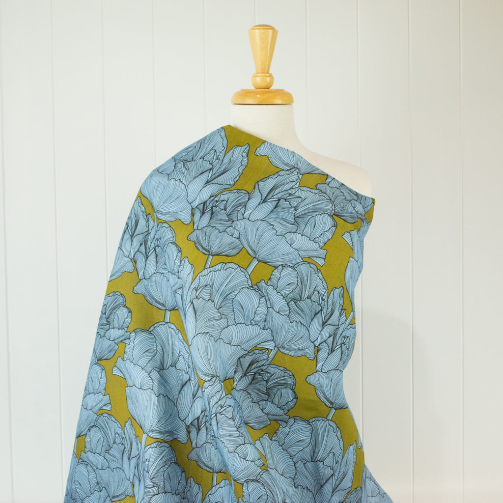 Johanna Ralph | Tulips Dark Chartreuse | Linen