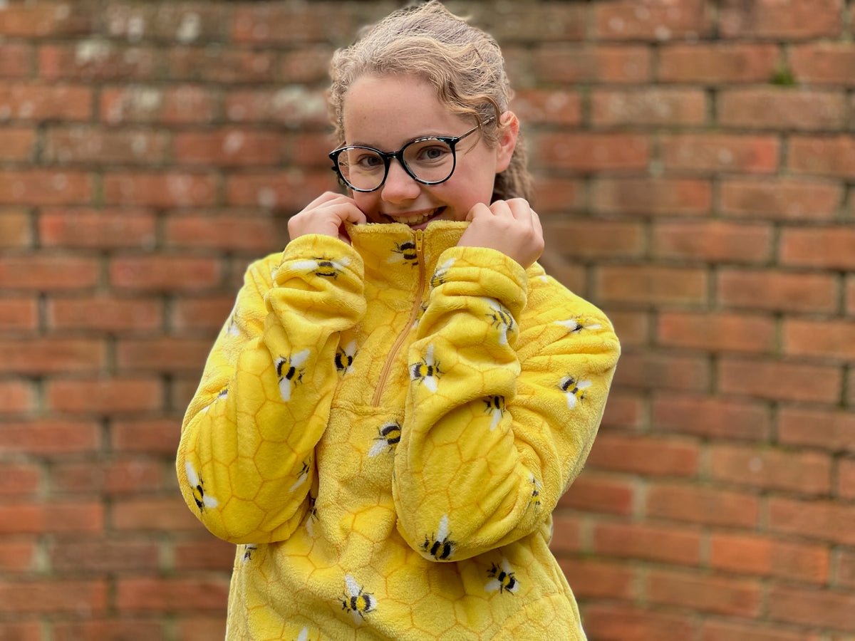 PDF Pattern Quokka Quarter Zip Top Adult Female Curve Fit Waves pdf-pattern-quokka-quarter-zip-top-adult-female-curve-fit-waves