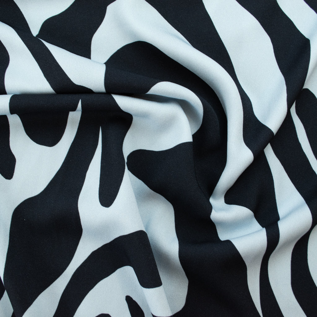 Light &amp; Lush - Viscose Twill - Wild Current