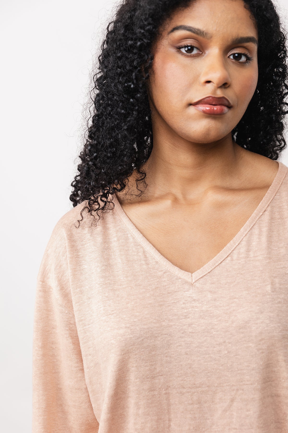 OLO funnel neck &amp; V-neck tee