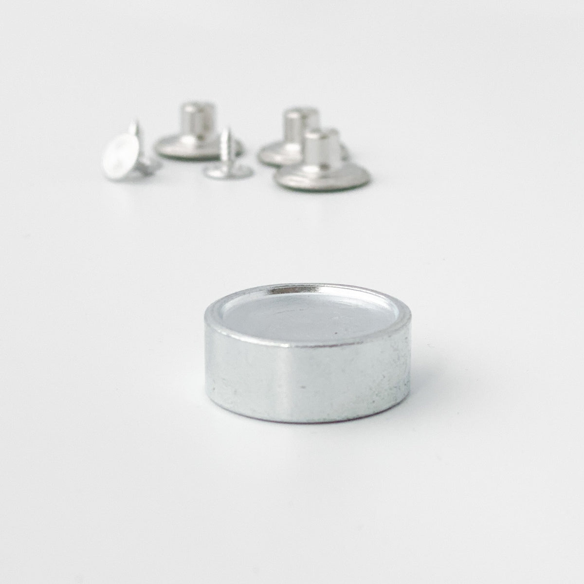 Anvil for use with Dungarees Hardware Kit - MaaiDesign