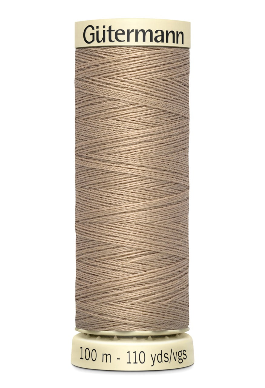 Gütermann sewing thread - 215 - MaaiDesign