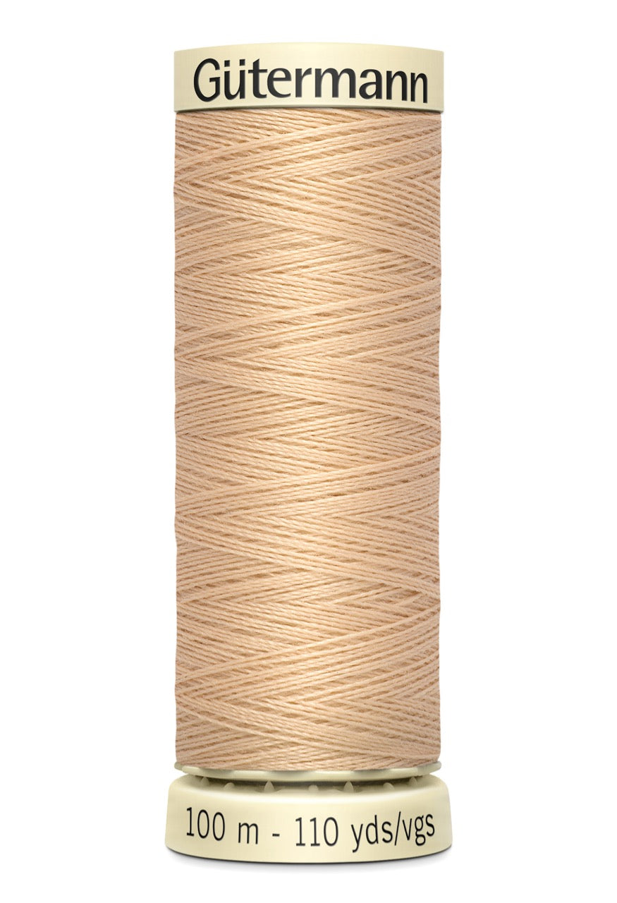 Gütermann sewing thread - 421 - MaaiDesign