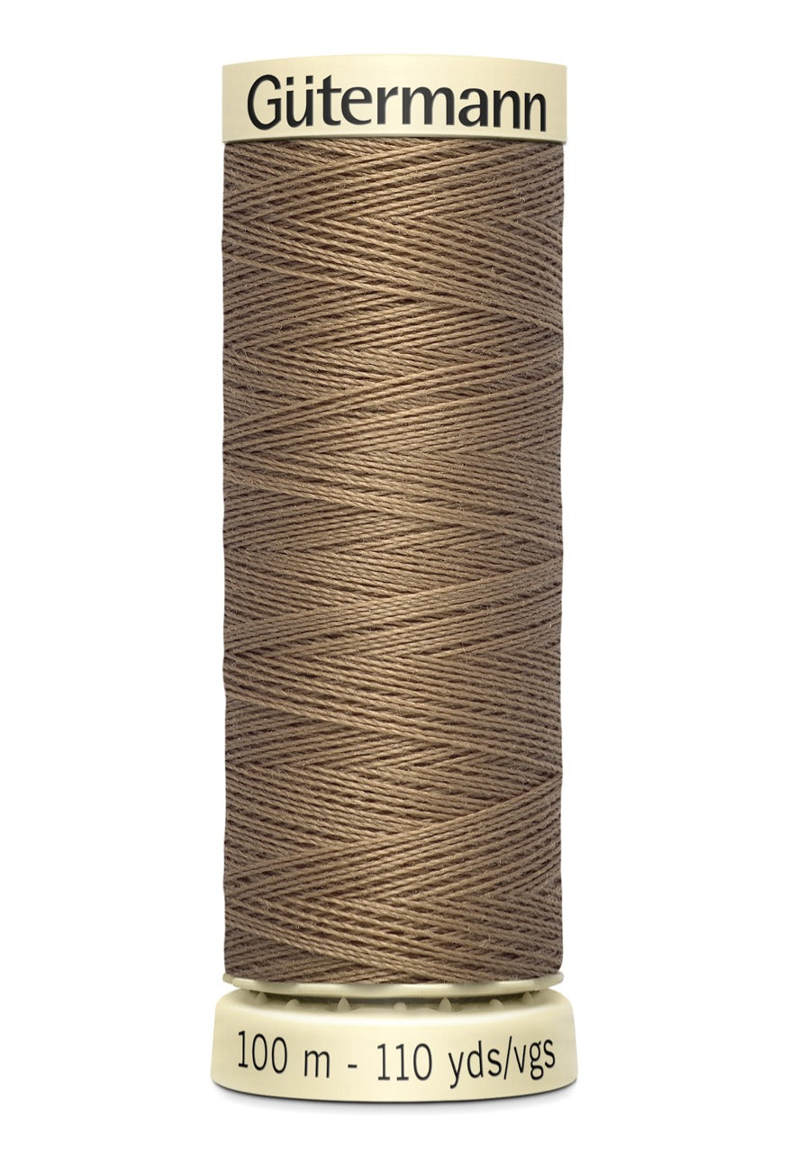 Gütermann sewing thread - 850 - MaaiDesign