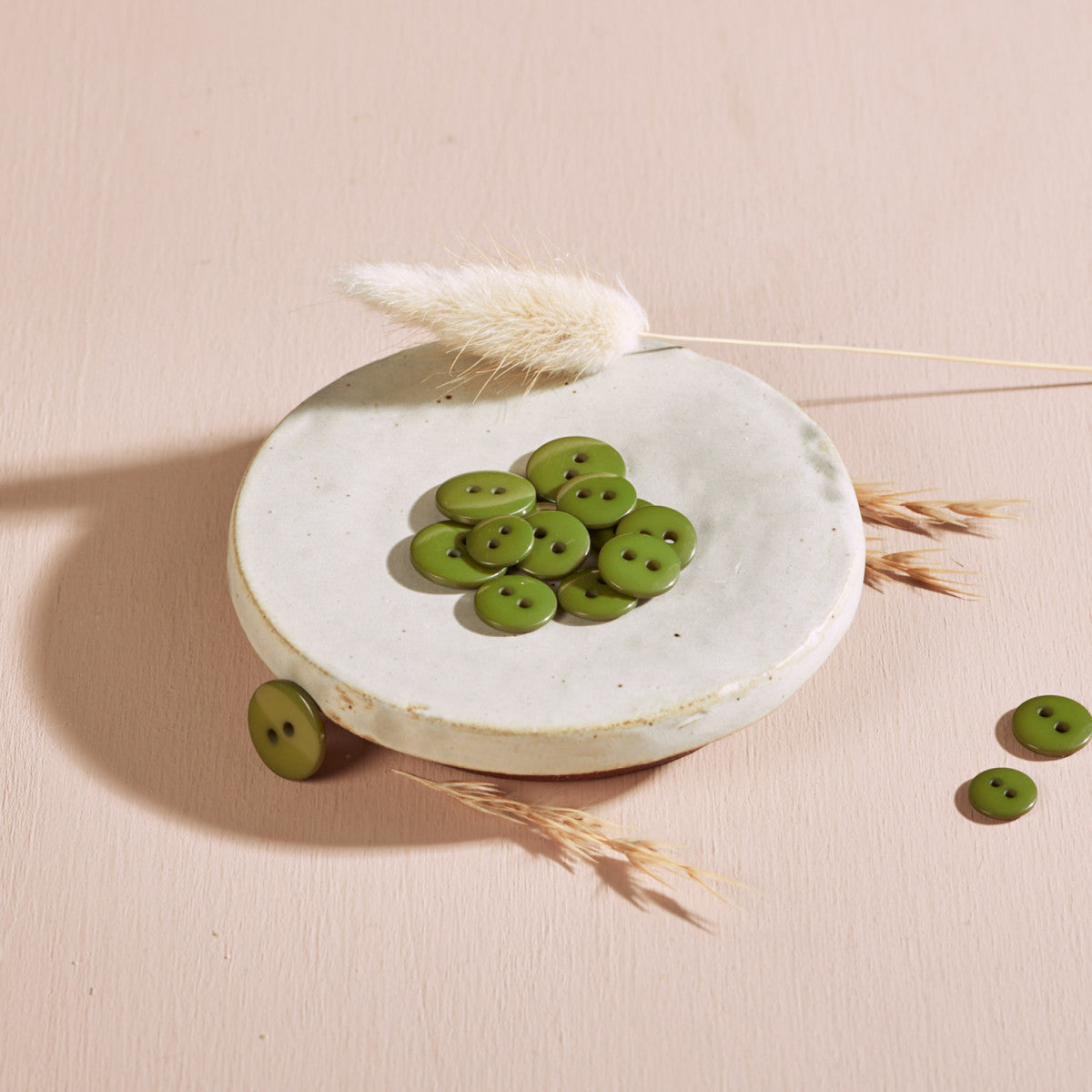 Atelier Brunette - Classic Shine Buttons - Matcha Leaf