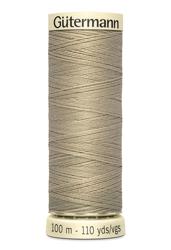 Gütermann sewing thread - 131 - MaaiDesign