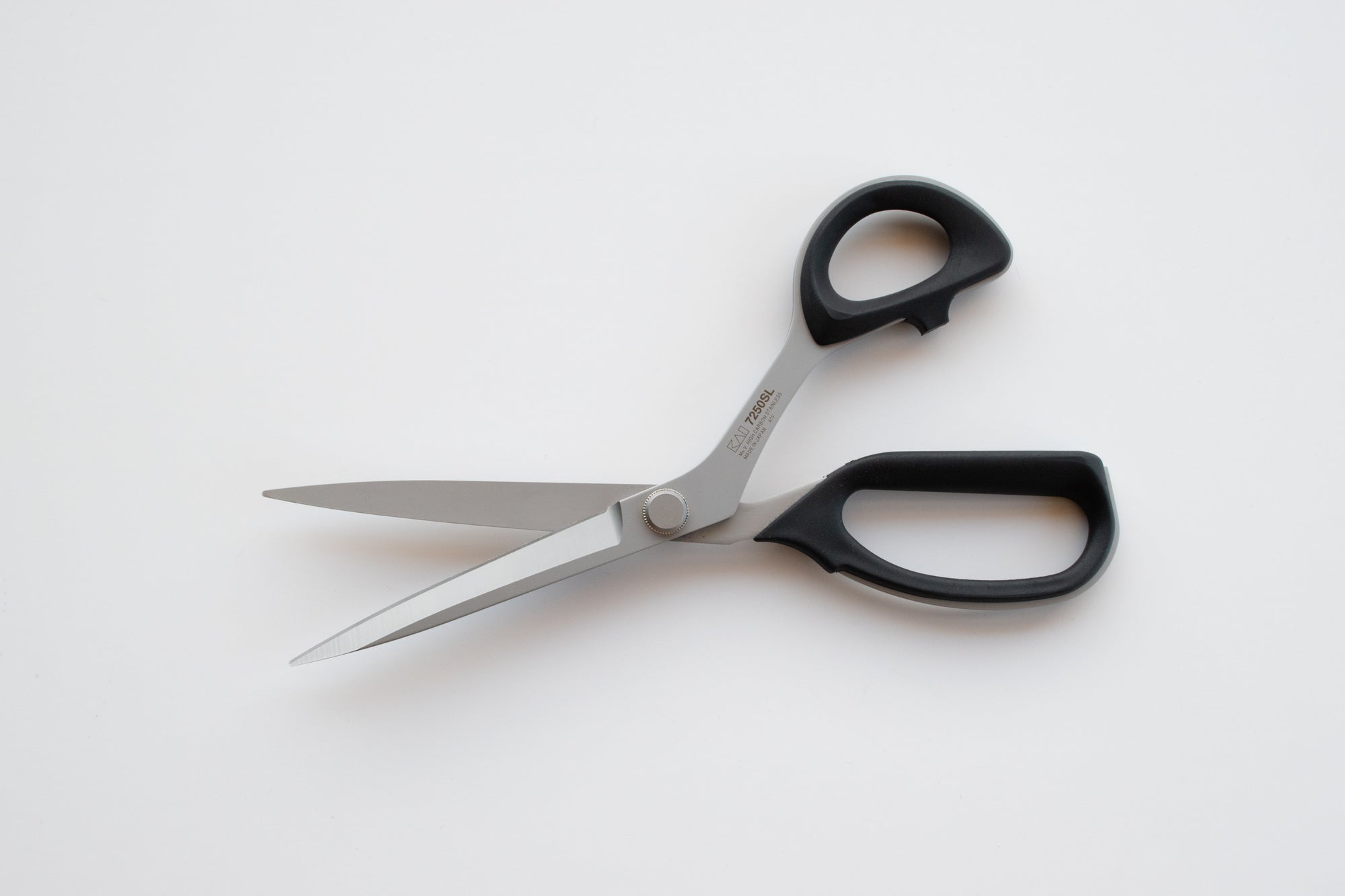 10" Tailor Scissors - KAI - 7000 Series - 7250SL (Slimline) - MaaiDesign
