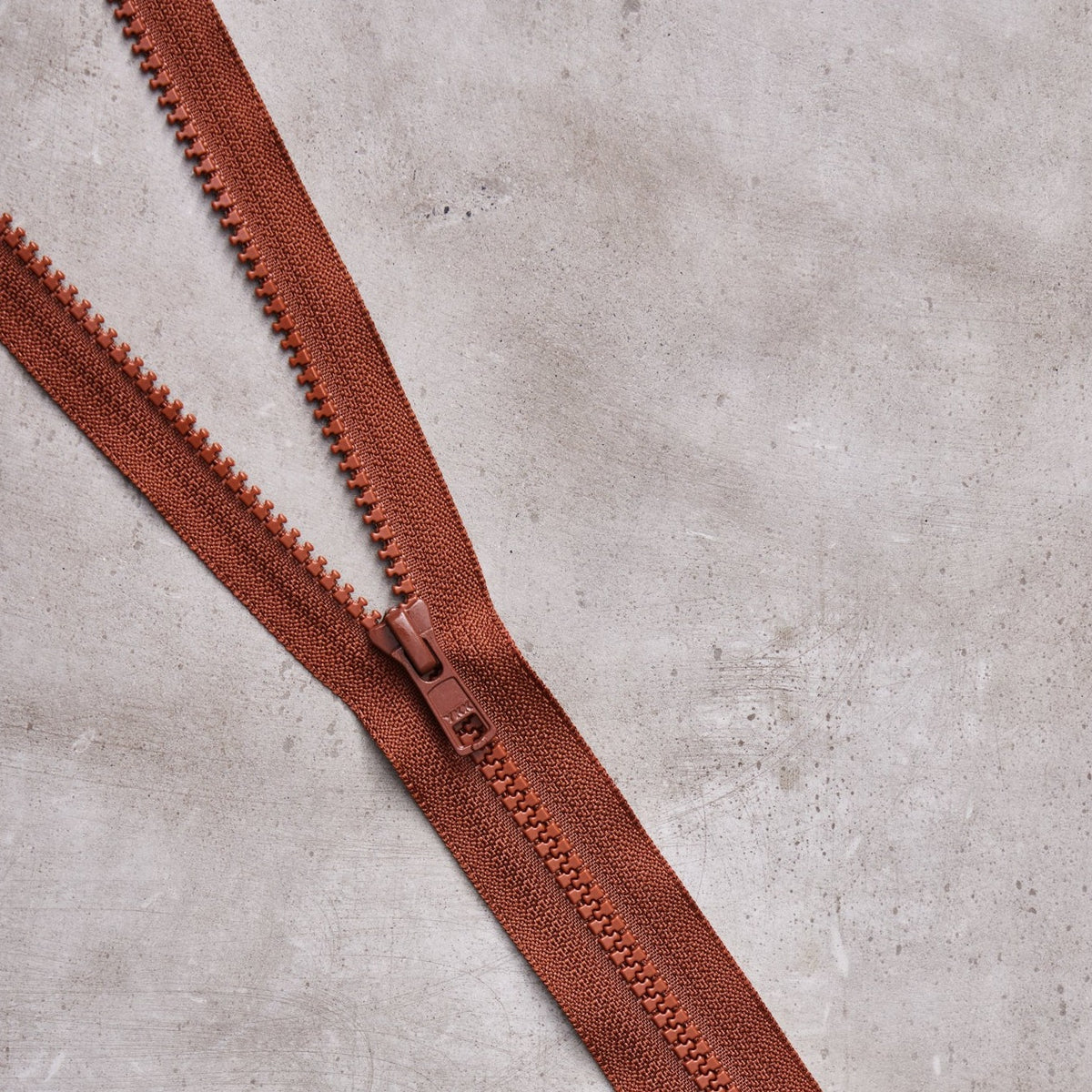 Mind The Maker - Separating Zip 65cm - Sienna